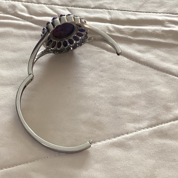 NWOT – Pure Stainless steel, Large round & oval Purple Dahlia bangle bracelet - Picture 13 of 16